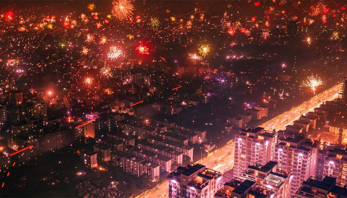 অনির্দিষ্টকালের জন্য আতশবাজি-পটকা-ফানুস ও মশাল মিছিল নিষিদ্ধ