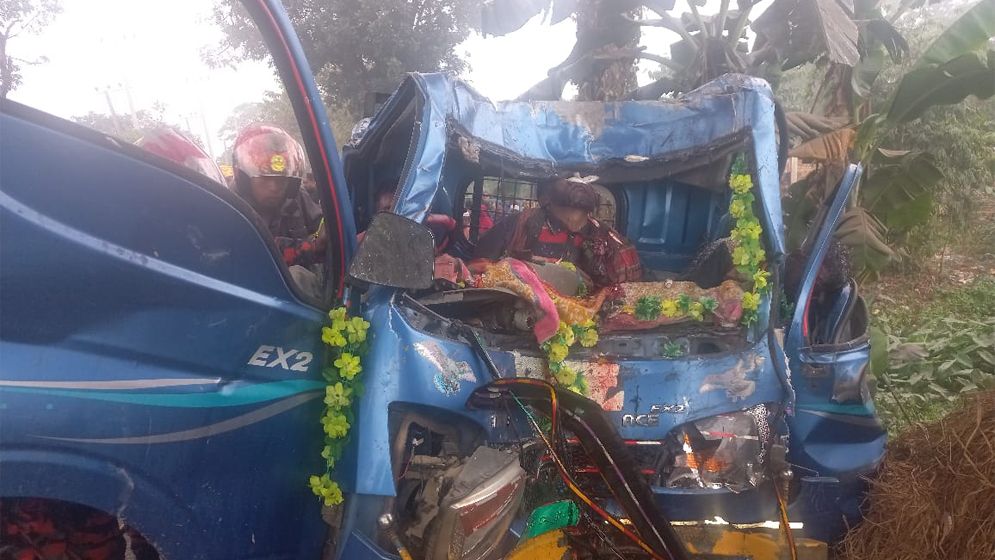 সুনামগঞ্জে সড়ক দুর্ঘটনায় তিন ব্যবসায়ী নিহত