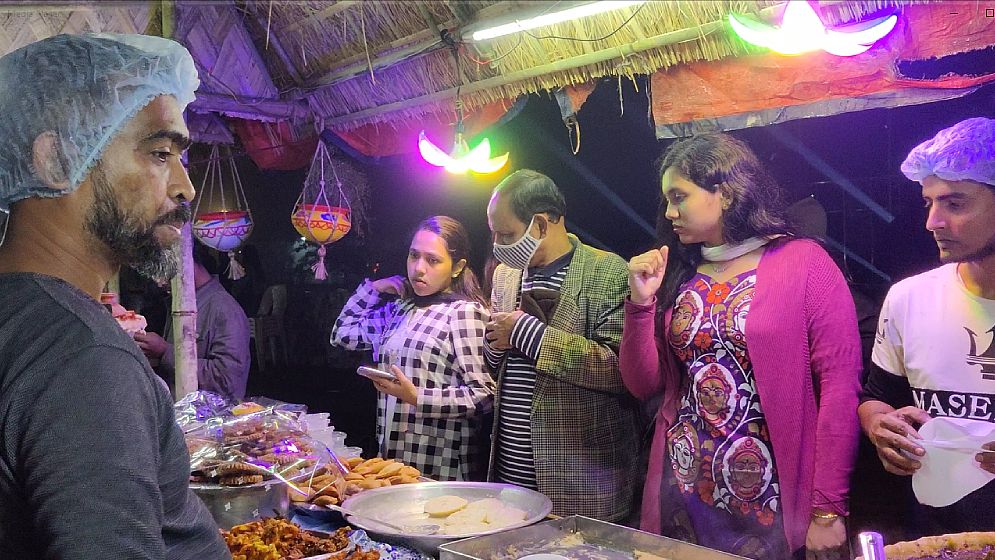 শত পিঠার সমাহারে জাতীয় পিঠা উৎসব