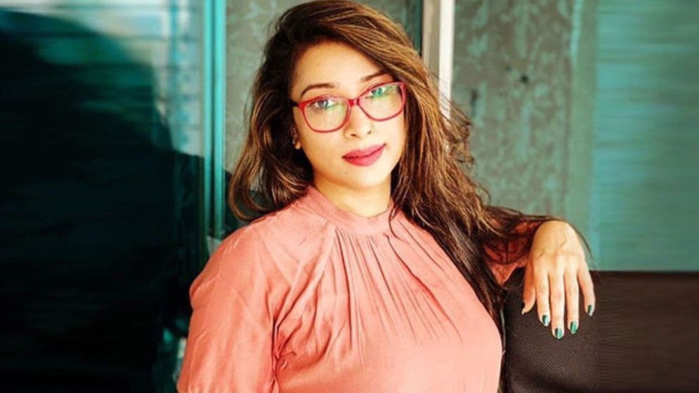 আবারো আলোচনায় ডা. সাবরিনা, যা বললেন ডিবিপ্রধান