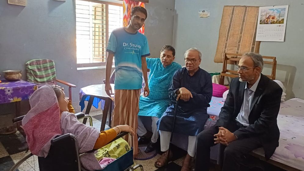 কারাবন্দি বিএনপি নেতা চাঁদের বাড়িতে রিজভী 