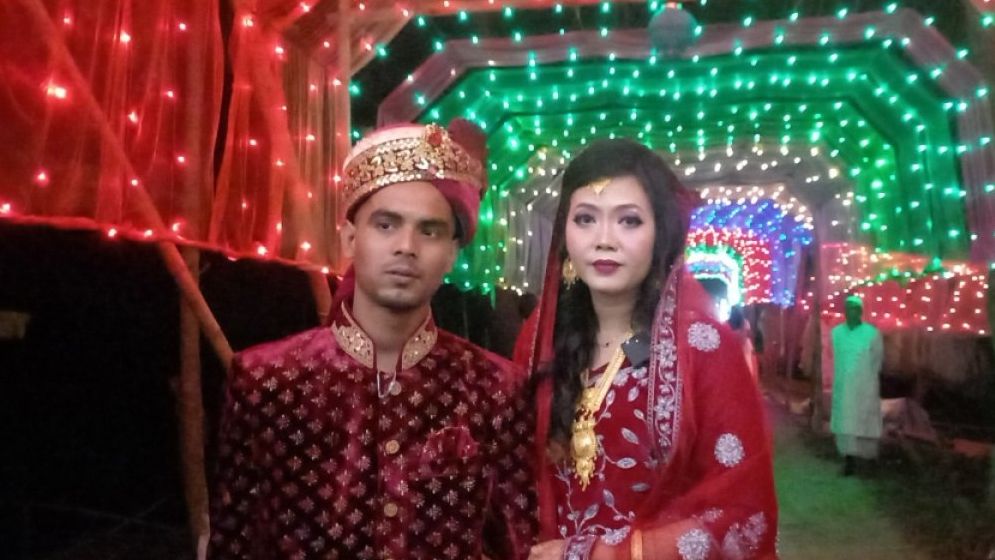 প্রেমের টানে বাংলাদেশে এসে আইফোন খোয়ালেন ইন্দোনেশিয়ান তরুণী