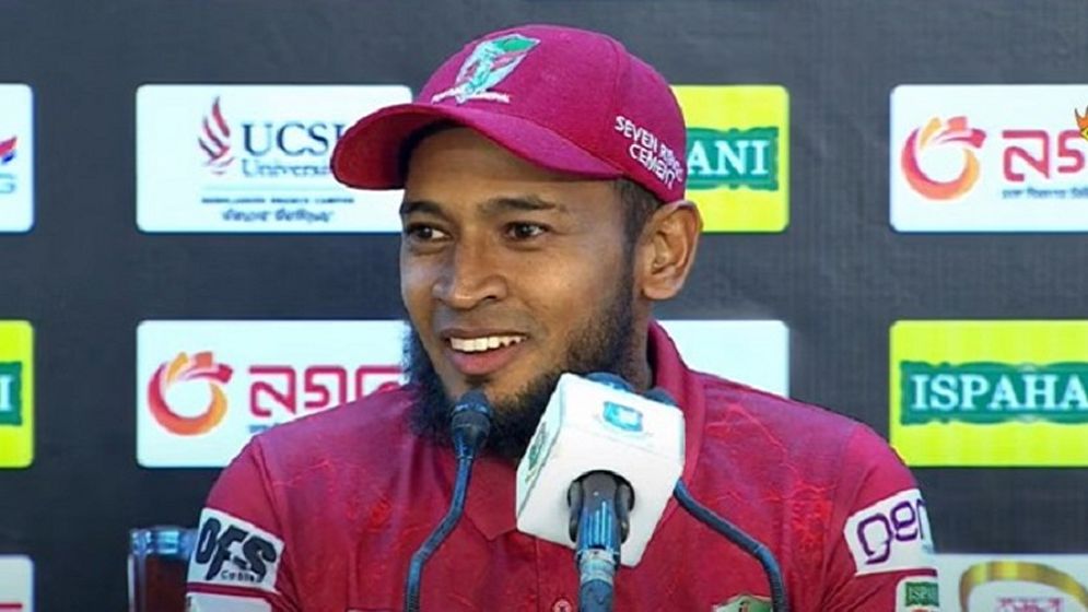 কী নিয়ে বোমা ফাটালেন মুশফিক?