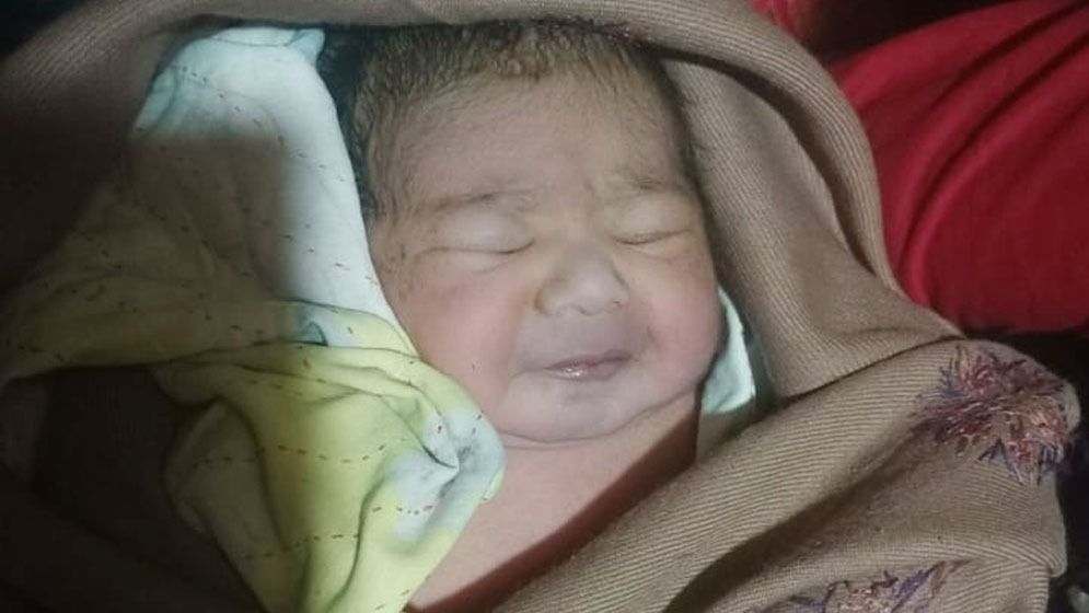 তিতাসে ময়লার ভাগাড়ে পাওয়া গেছে নবজাতক শিশু