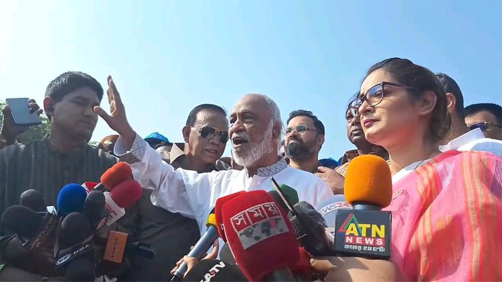 গণতন্ত্র বাদ দিয়ে সরকার ‘বাকশাল-টু’ কায়েম করেছে