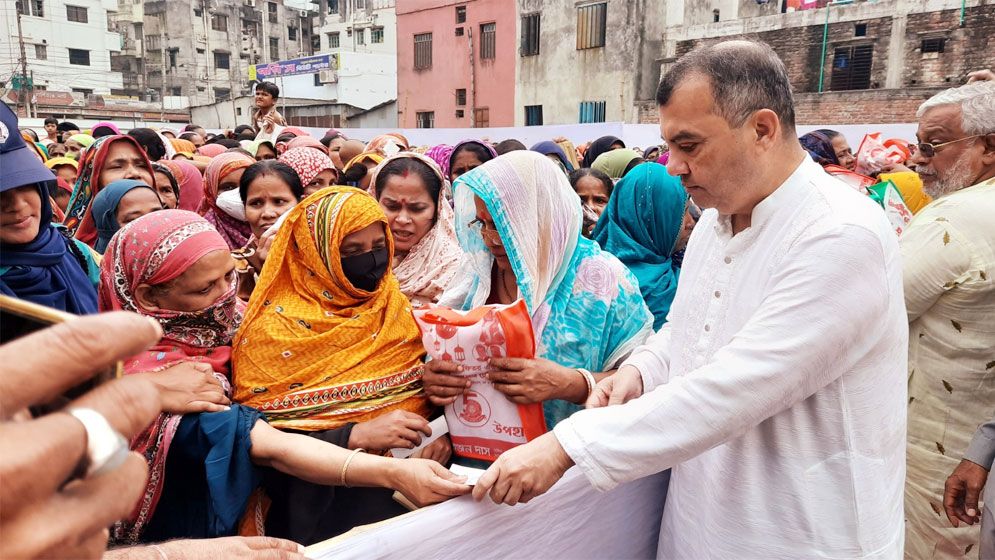 সুস্থভাবে বেচে থাকতে প্লাস্টিক পলিথিন পণ্য বর্জন করতে হবে