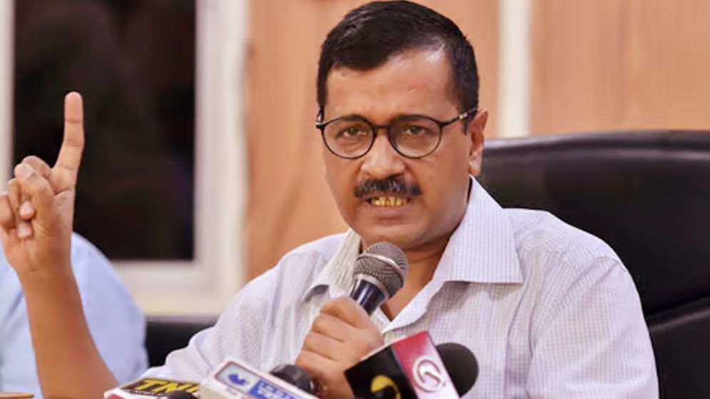 যে কারণে ভোটের আগেই গ্রেপ্তার হলেন দিল্লির ক্ষমতাসীন মুখ্যমন্ত্রী