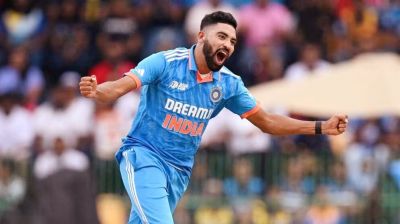 অভাবের তাড়নায় ক্রিকেট ছাড়তে চেয়েছিলেন সিরাজ