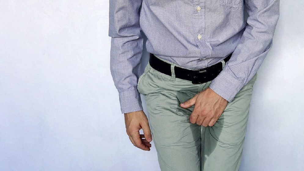 দীর্ঘক্ষণ প্রস্রাব চেপে রাখলে যেসব রোগের ঝুঁকি বাড়ে