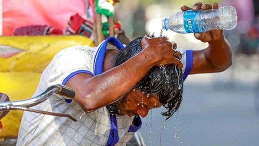 একদিনে হিট স্ট্রোকে আরো ৪ জনের মৃত্যু