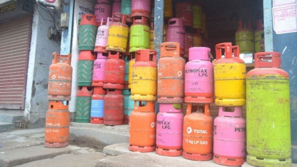 দাম কমল এলপি গ্যাসের