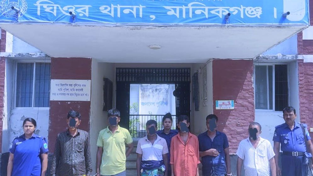 মানিকগঞ্জে ৬ জুয়াড়ি আটক