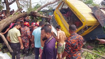 ঝালকাঠিতে ট্রাক চাপায় নিহতদের পরিচয় পাওয়া গেছে 