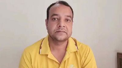 নির্বাচন থেকে সরে দাঁড়ানোর ঘোষণা দিলেন পলকের শ্যালক