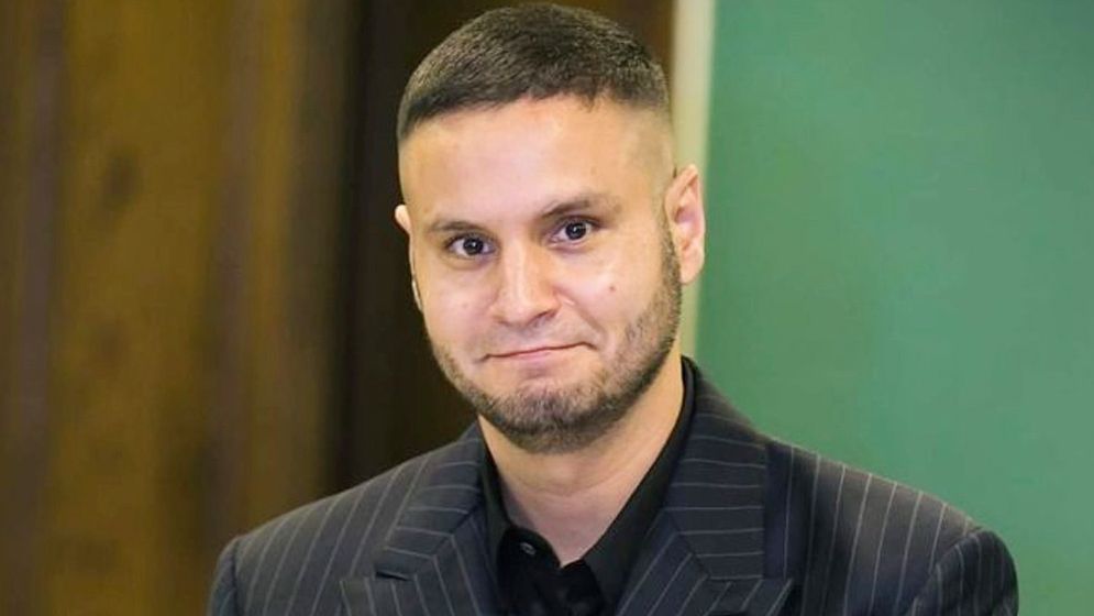 আদম তমিজী হকের বিরুদ্ধে গ্রেপ্তারি পরোয়ানা জারি