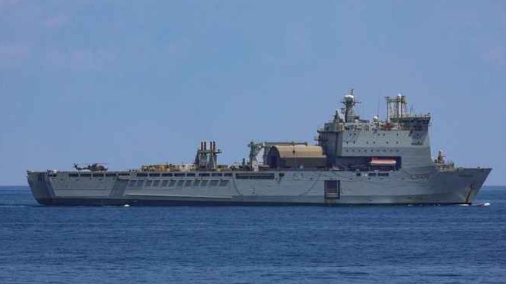 এবার চীনগামী তেলের ট্যাঙ্কারে হুথির হামলা