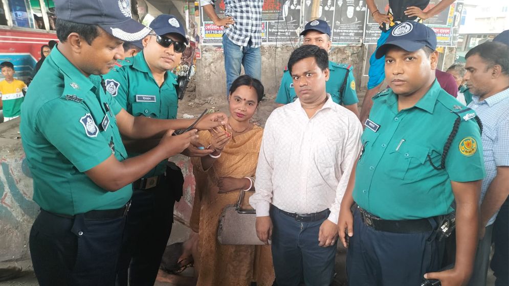 যানজটের পাশাপাশি অপরাধ দমনেও কাজ করছে ট্রাফিক ওয়ারী বিভাগ