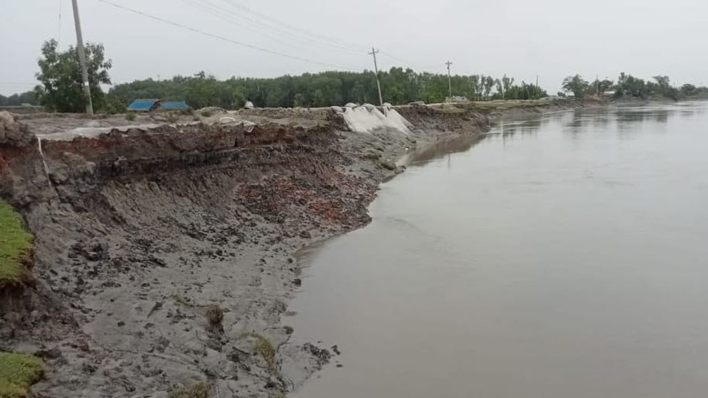 ঝুঁকিতে ৩ ইউনিয়নের ৫০ হাজার মানুষ