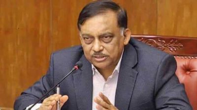 স্বরাষ্ট্রমন্ত্রীর কাছে ৫০ জলদস্যুর আত্মসমর্পণ 