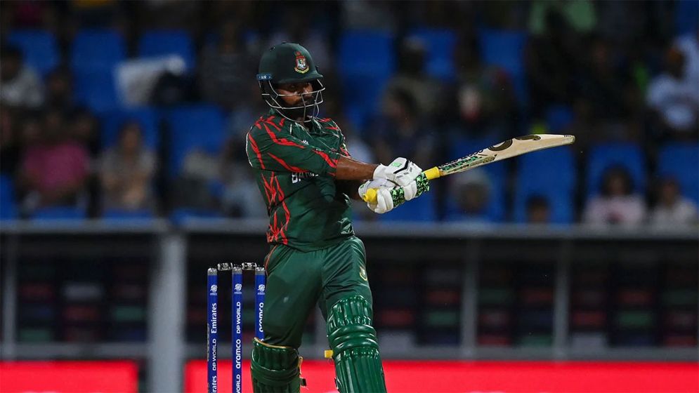 অষ্ট্রেলিয়াকে ১৪১ রানের টার্গেট দিল বাংলাদেশ