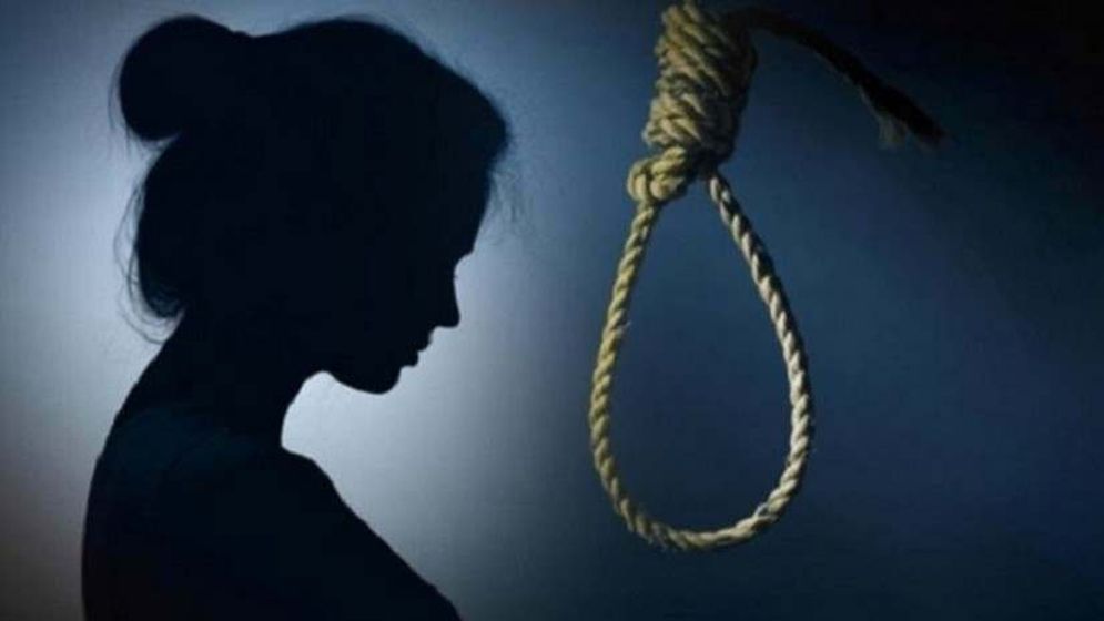 পুঠিয়ায় কলেজছাত্রীর ঝুলন্ত মরদেহ উদ্ধার