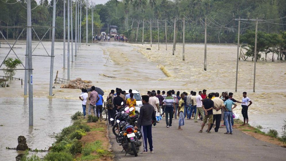 আসামে বন্যা পরিস্থিতির অবনতি, মৃত বেড়ে ১৫