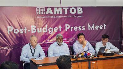 মোবাইল খাতে কর বৃদ্ধি: গ্রাহক ও জিডিপি প্রবৃদ্ধিতে নেতিবাচক প্রভাব পড়বে