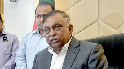 মিয়ানমারের গুলি লেগেছে আমাদের ট্রলার-টহল বোটে : স্বরাষ্ট্রমন্ত্রী