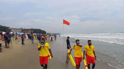 সমুদ্র বন্দরে ৩ নম্বর সংকেত