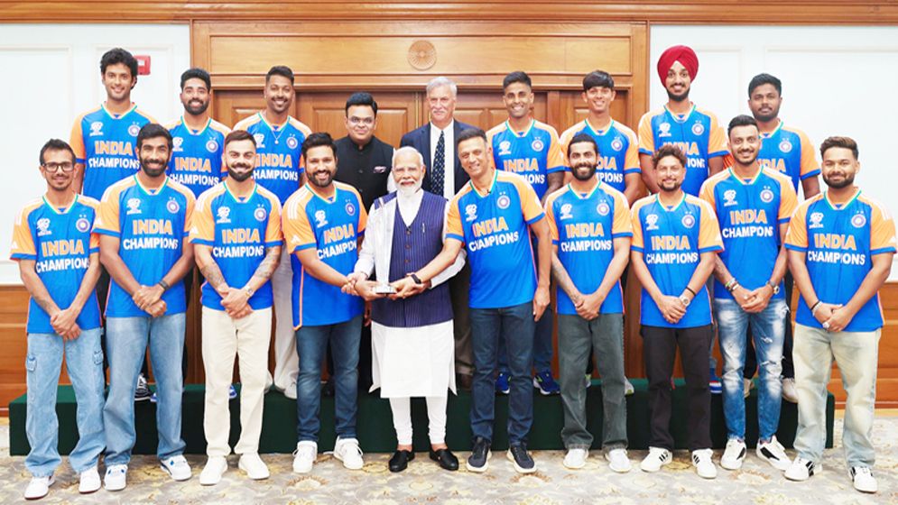 রোহিতদের রাজকীয় সংবর্ধনা: যে কারণে প্রশংসায় ভাসছেন মোদি