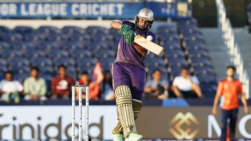 রান পেলেও খরুচে বোলিং সাকিবের, হারল দল