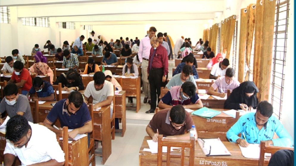 ভিসিহীন বিশ্ববিদ্যালয়ের বেতন হবে যার স্বাক্ষরে