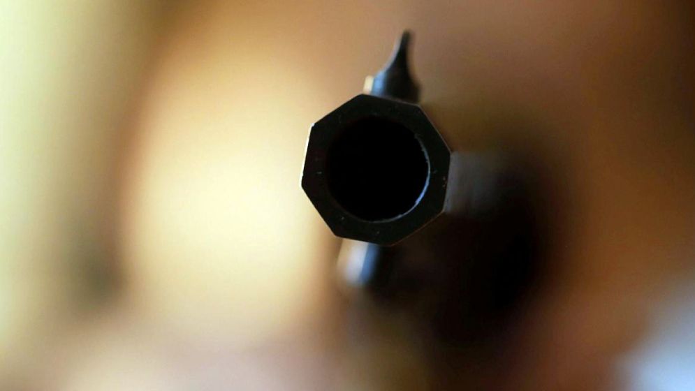 ৫ বছরের শিশু গুলি করলো আরেক শিশুকে!