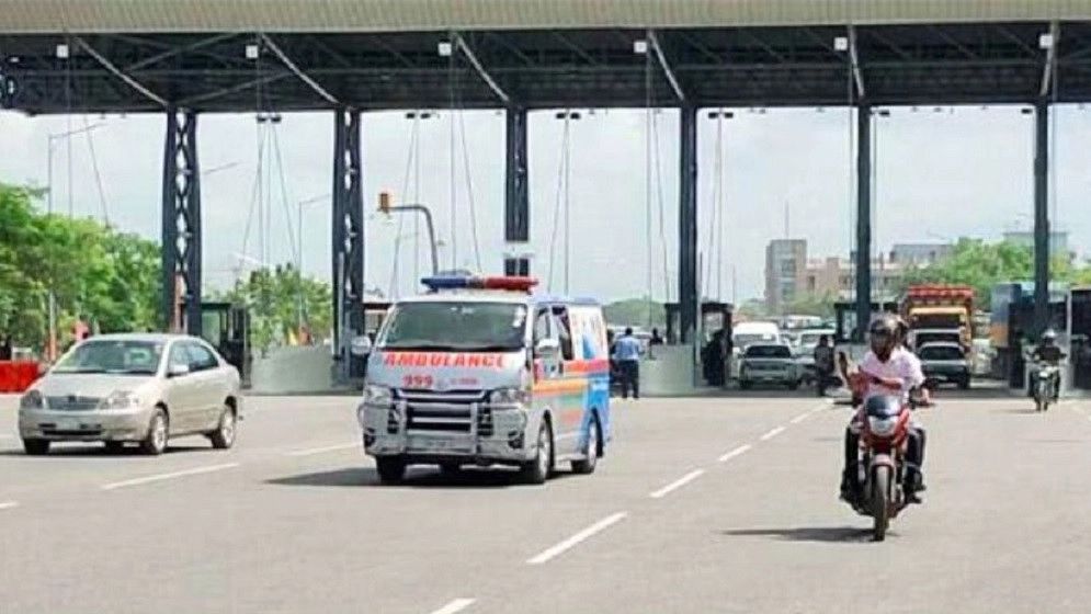অ্যাম্বুলেন্স থেকে টোল আদায় না করার নির্দেশ