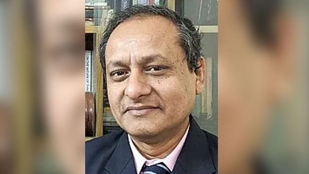 অন্তর্বর্তীকালীন সরকারের উপদেষ্টা হলেন মধ্যনগরের বিধান রঞ্জন রায়