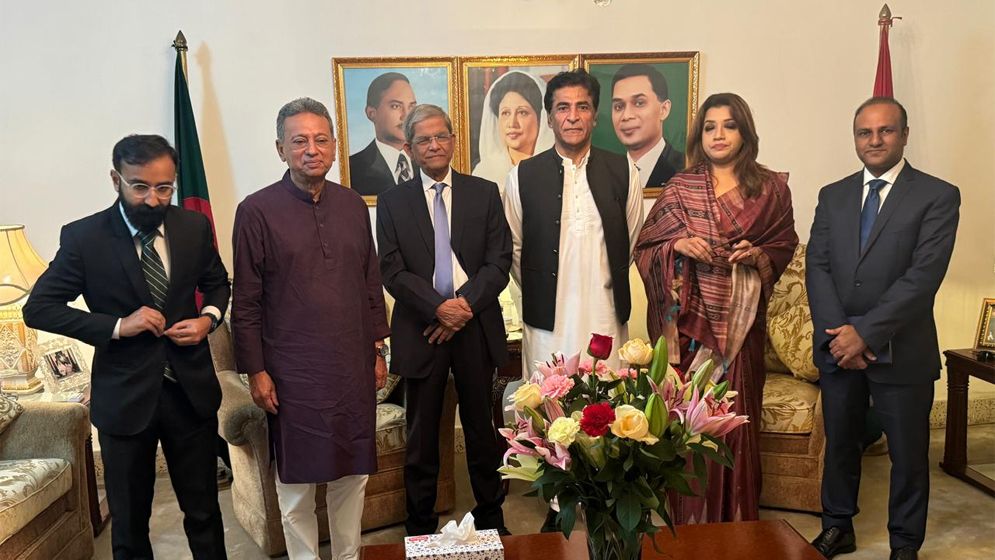 পাকিস্তানের হাইকমিশনারের সঙ্গে বিএনপি নেতাদের বৈঠক