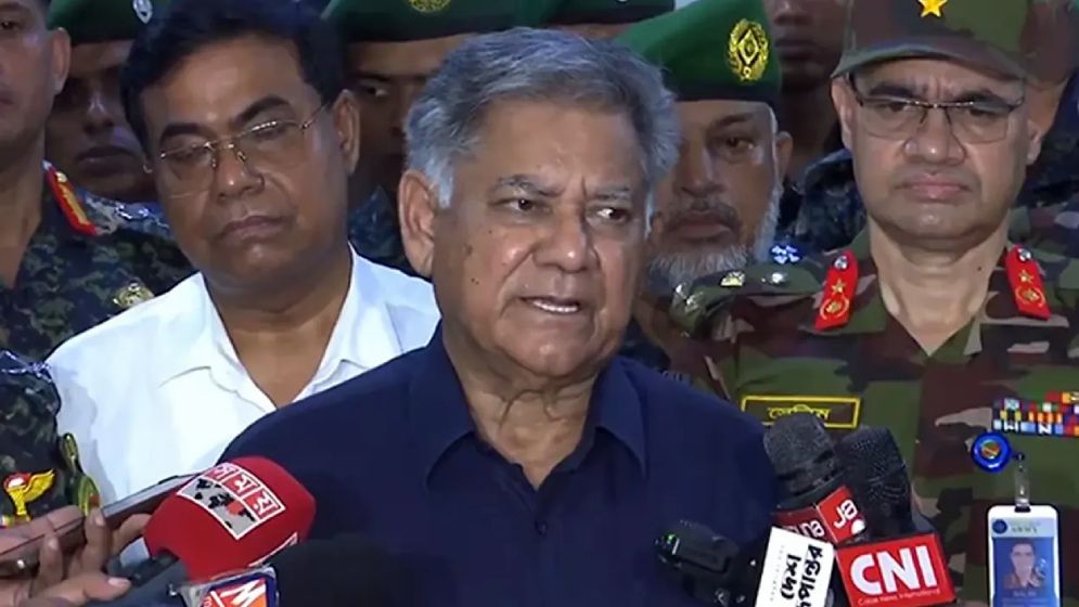 শেখ হাসিনাকে বিচারের মুখোমুখি হতে হবে: স্বরাষ্ট্র উপদেষ্টা