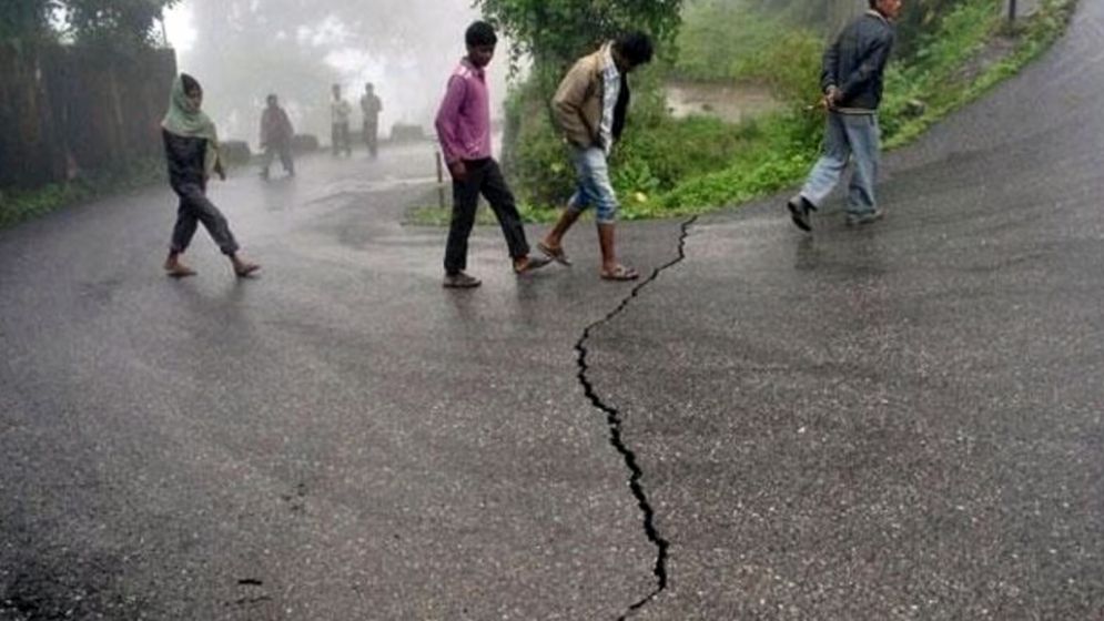 ভূমিকম্পে কেপে উঠল জম্মু ও কাশ্মীর