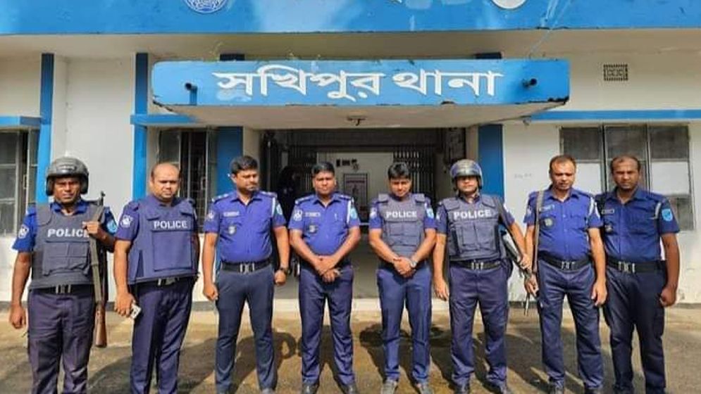 সখীপুর পুলিশের কর্মবিরতি শেষে কাজে যোগদান