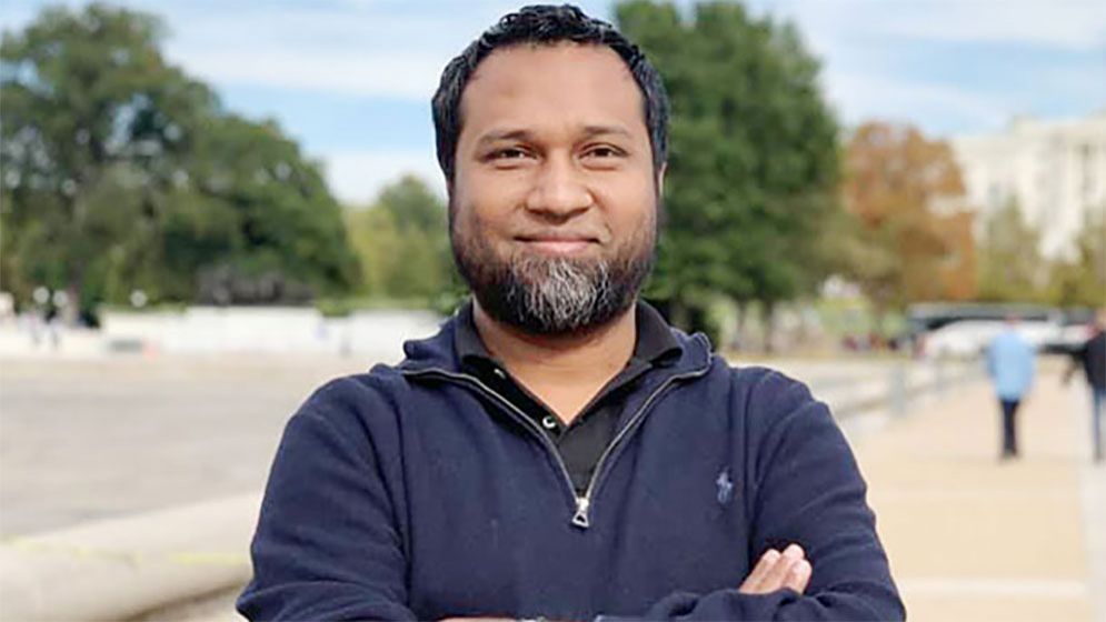 গান বাংলায় ভাঙচুর, যা লিখলেন তাপস (ভিডিও)