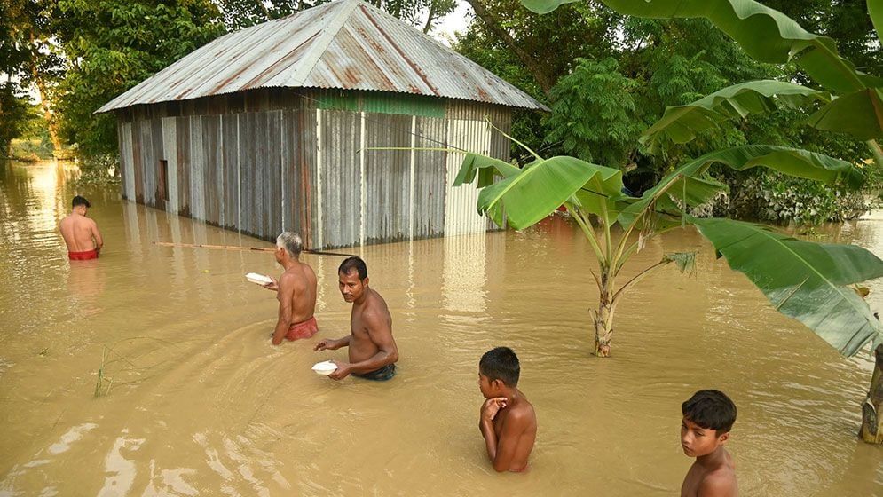বন্যার্তদের সহায়তায় একদিনের বেতন দেবে অর্থ মন্ত্রণালয়