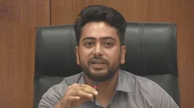 বাঁধ খুলে অমানবিকতার পরিচয় দিয়েছে ভারত