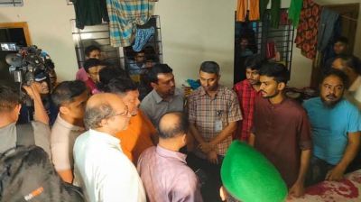 বন্যা দুর্গত আশ্রয়কেন্দ্র পরিদর্শন করলেন যুব ও ক্রীড়া উপদেষ্টা