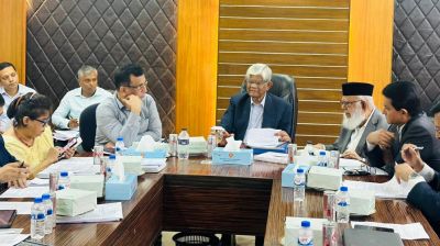দেশের স্বার্থে কাজ করতে ব্যবসায়ীদের প্রতি বাণিজ্য উপদেষ্টার আহ্বান 