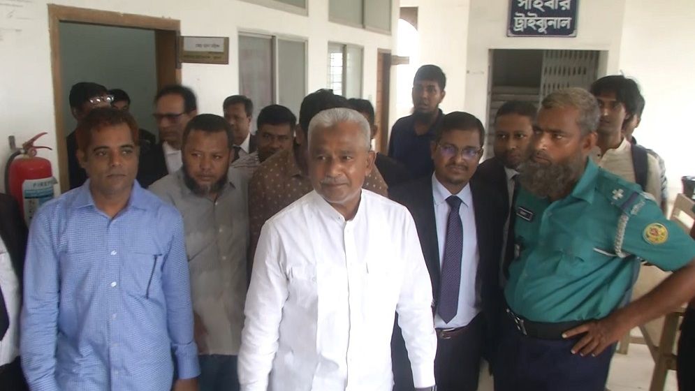 সাবেক প্রধানমন্ত্রীকে কটূক্তির মামলায় খালাস পেলেন বিএনপি নেতা আলাল