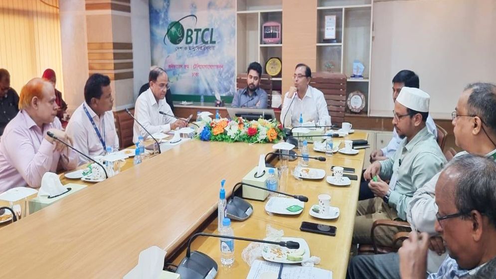 বিটিসিএলকে শিক্ষাপ্রতিষ্ঠানে সাশ্রয়ী মূল্যে সেবা নিশ্চিত করতে বললেন উপদেষ্টা নাহিদ