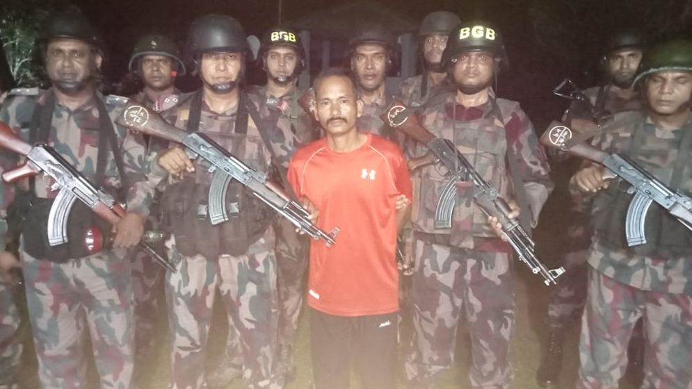 থানচিতে ব্যাংক ডাকাতির ঘটনায় কেএনএ সদস্য আটক