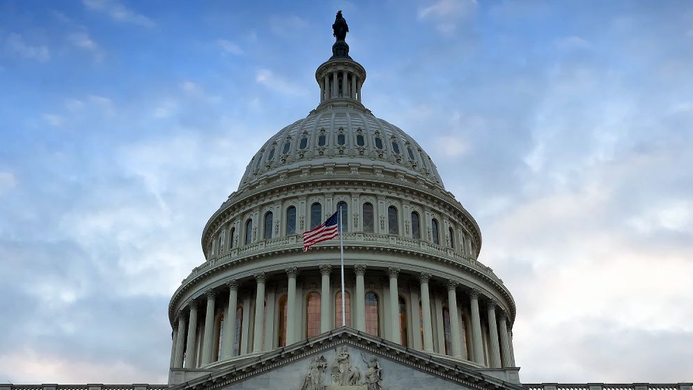 মার্কিন নিষেধাজ্ঞা এড়ানোর ষড়যন্ত্রে অভিযুক্ত ব্যক্তি গ্রেপ্তার