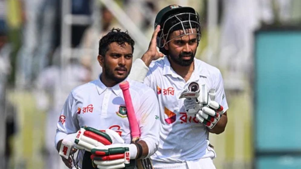 উদ্বোধনী জুটিতে ৫০ পেরিয়ে চা বিরতিতে বাংলাদেশ