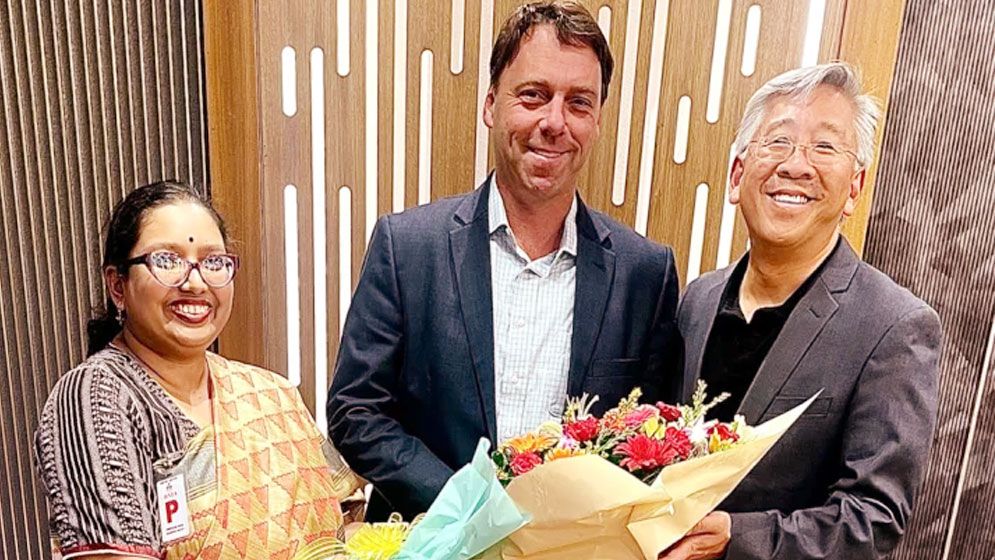 বহুমাত্রিক সম্পর্কের বার্তা